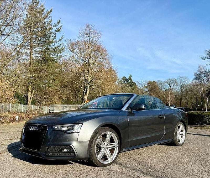 Gebraucht Audi A5 Cabriolet Ambiente 170 PS (125 kW) 2012 Grau Cabrio
