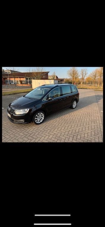 Schwarz Gebraucht 2017 VW Sharan Van / Kleinbus | 18.299 € (Guter Preis) - Bild 1/4