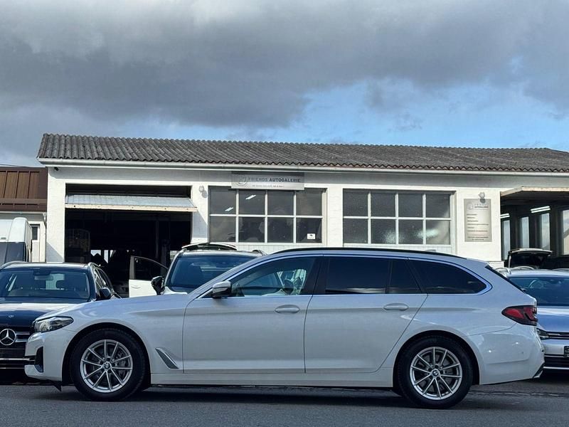 Gebraucht BMW 530 Performance 286 PS (210 kW) 2022 Weiß Kombi