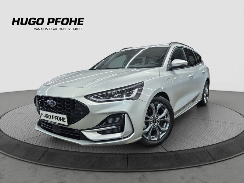 Moondust silver Gebraucht 2023 Ford Focus ST-Line X Kombi | 27.900 € (Teuer) - Bild 1/4