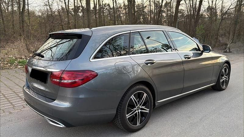 Gebraucht Mercedes C200 160 PS (117 kW) 2020 Grau Limousine
