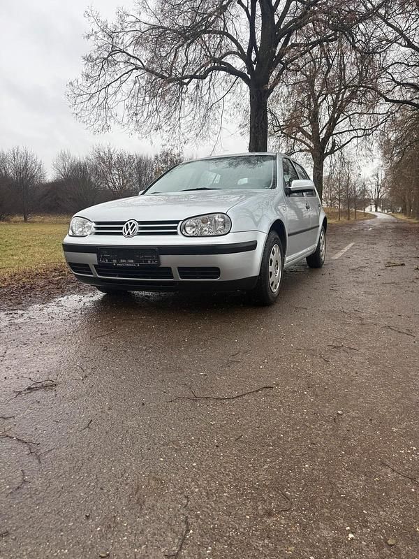 Gebraucht VW Golf IV 75 PS (55 kW) 2002 Silber Kleinwagen