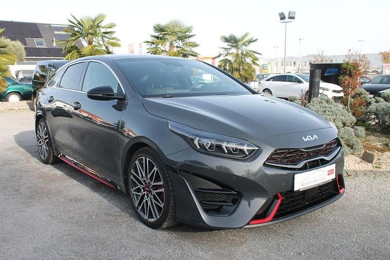 Gebraucht Kia ProCeed GT GT 204 PS (150 kW) 2023 Grau Kleinwagen