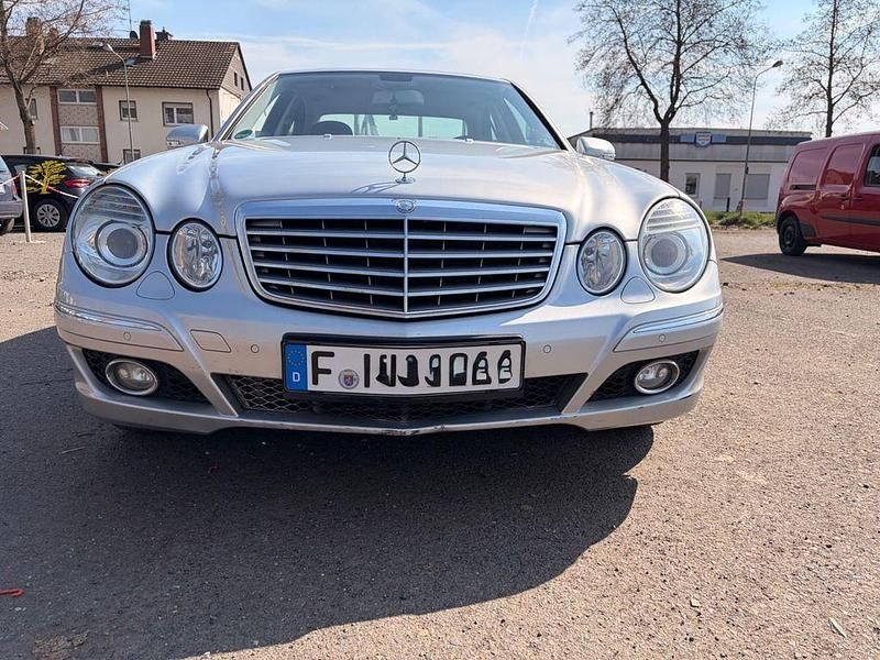 Gebraucht Mercedes E280 Elegance 190 PS (139 kW) 2007 Grau Limousine