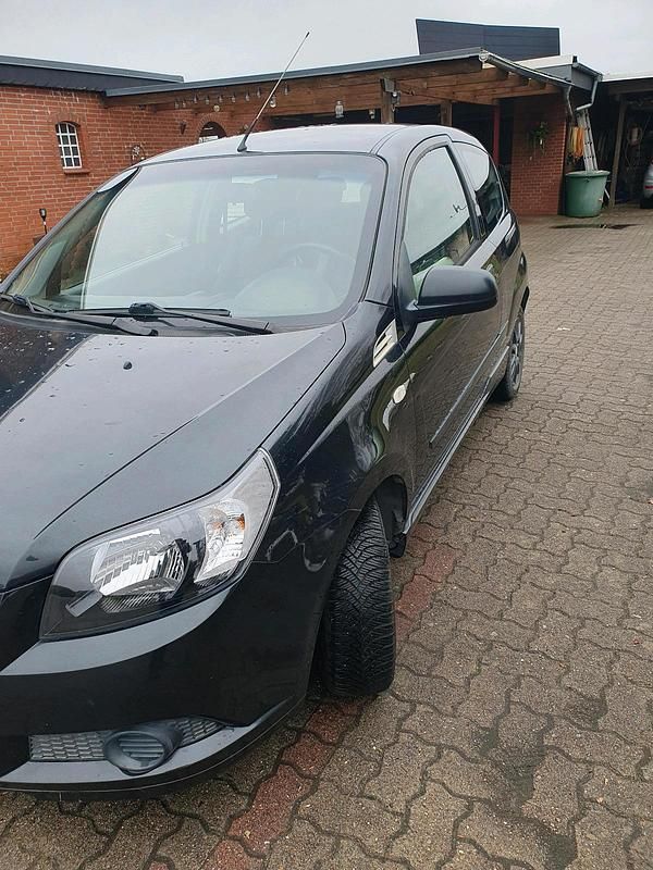 Gebraucht Chevrolet Aveo 82 PS (60 kW) 2011 Schwarz Kleinwagen