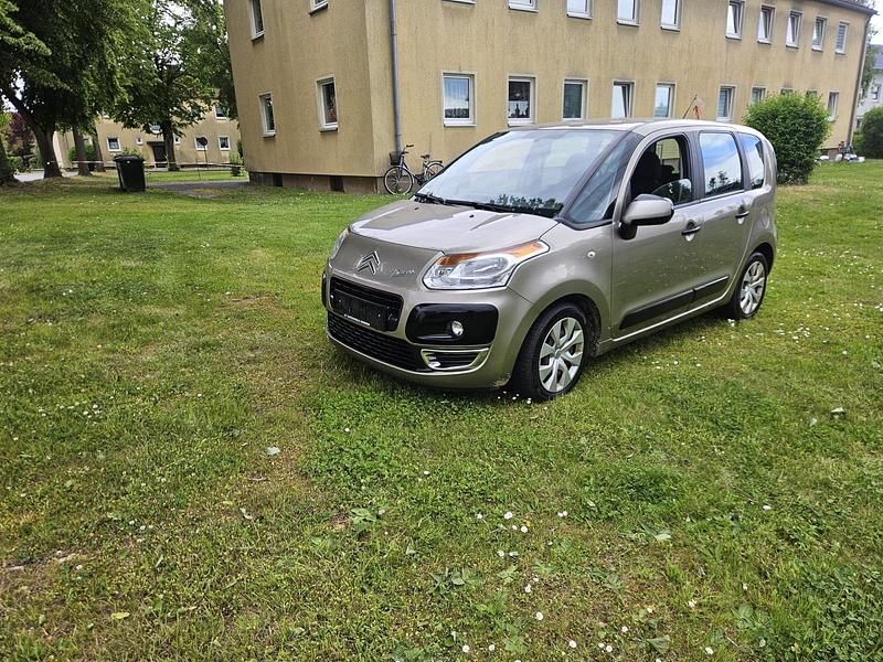 Grau Gebraucht 2010 Citroën C3 Limousine | 2.700 € (Fairer Preis) - Bild 1/4