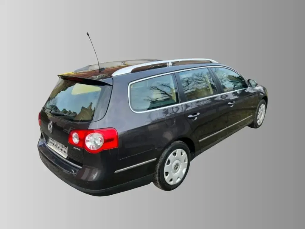 Gebraucht VW Passat 150 PS (110 kW) 2005 Braun Kombi