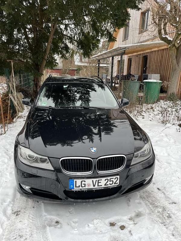 Gebraucht BMW 318 143 PS (105 kW) 2008 Schwarz Kombi