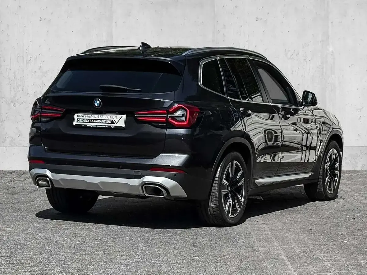 Gebraucht BMW X3 190 PS (139 kW) 2023 Sophistograu brillanteffekt SUV