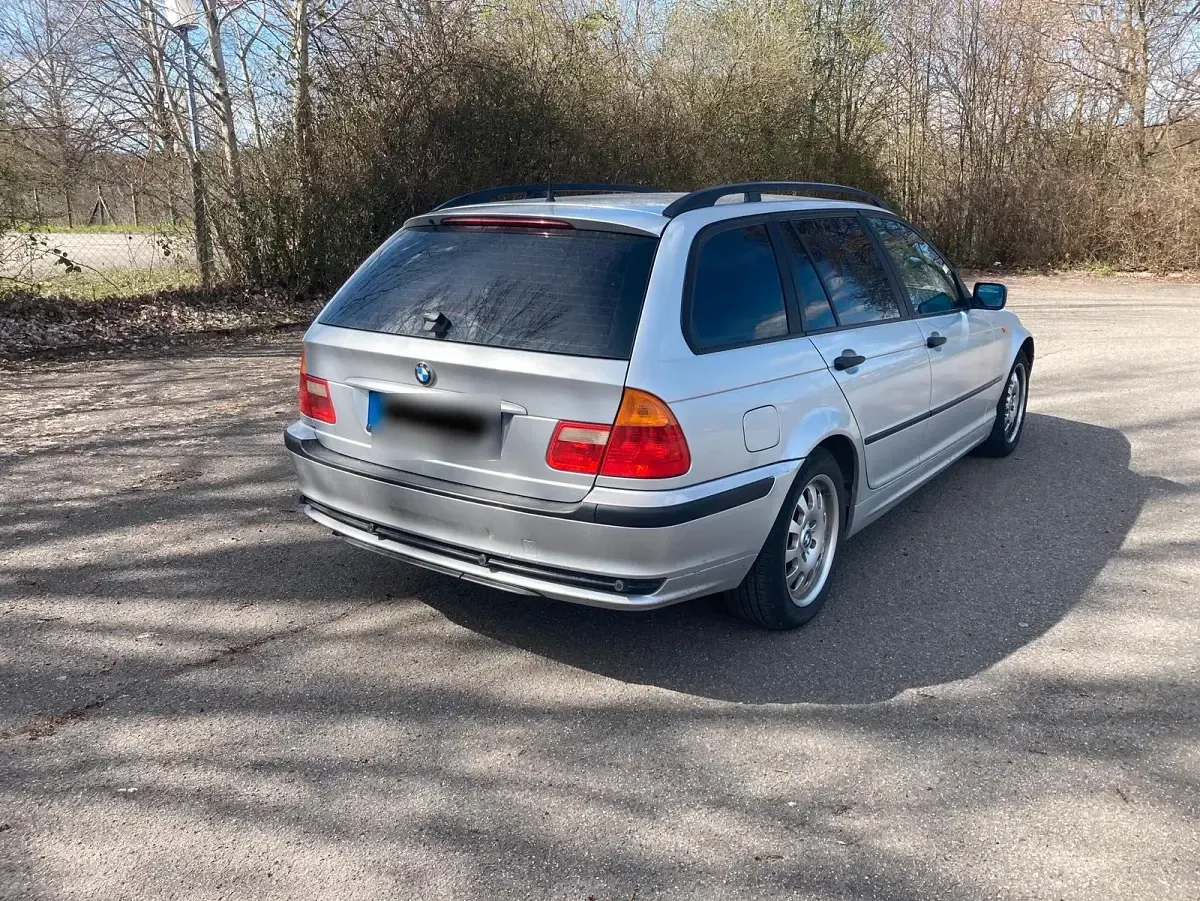 Usata BMW 320 150 CV (110 kW) 2002 Argento Station wagon