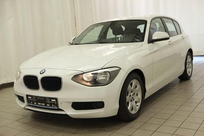 Gebraucht BMW 116 Efficient Dynamics 116 PS (85 kW) 2013 Weiß Kleinwagen