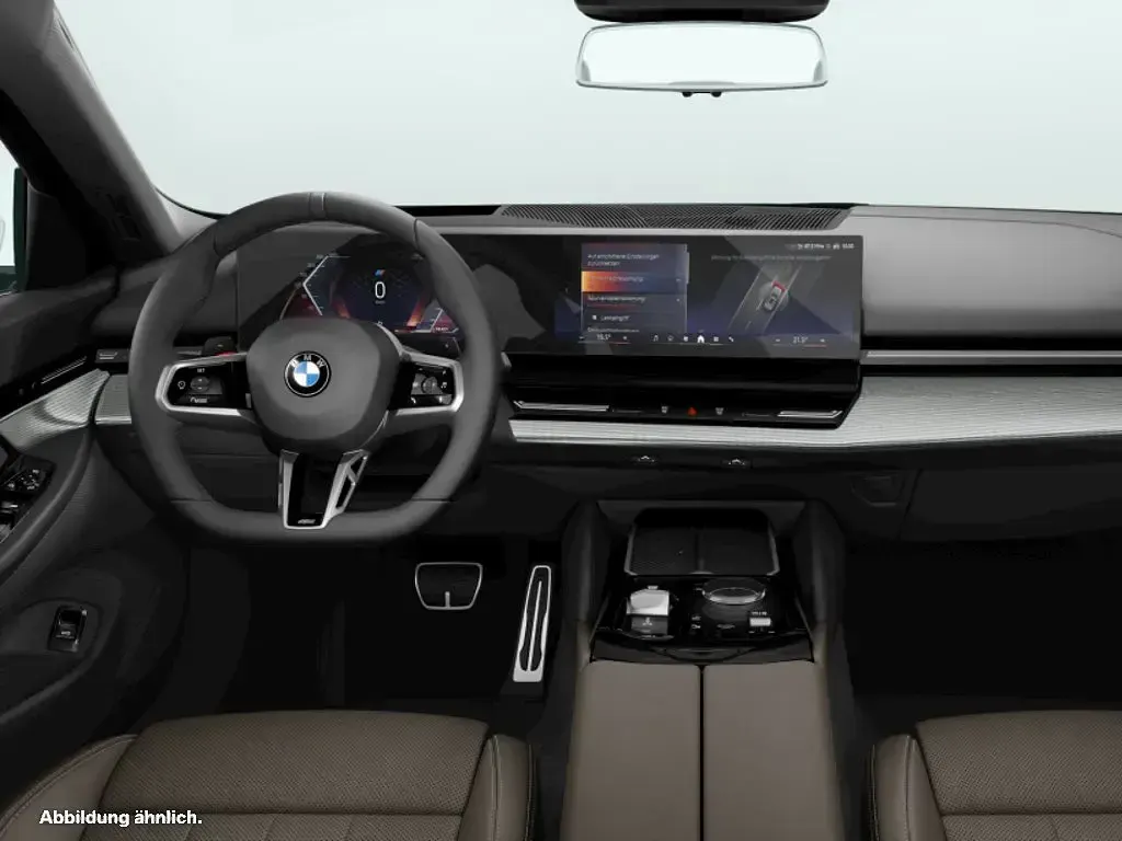 Gebraucht BMW 540 Sport Line 286 PS (210 kW) 2026 Weiß Kombi