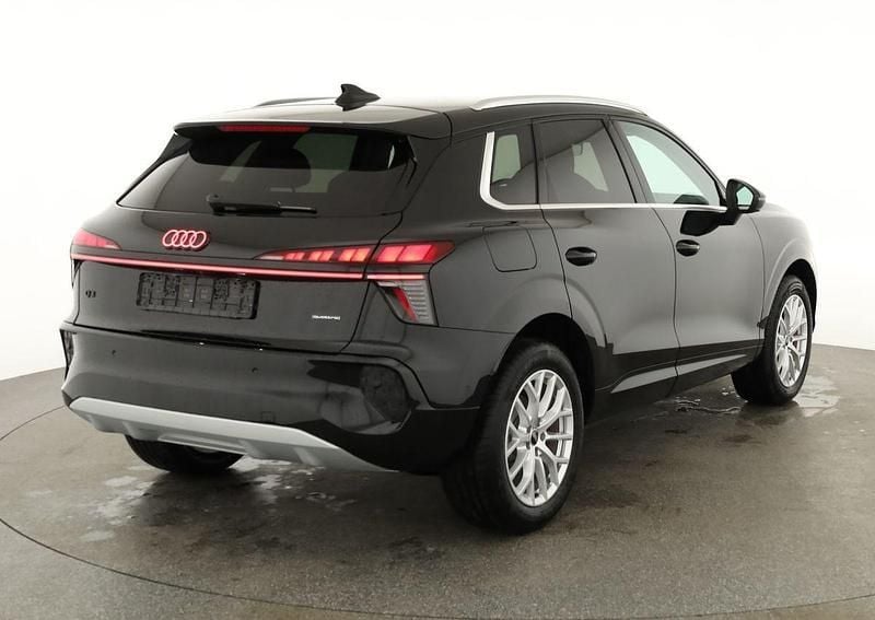 Neu Audi Q3 Ambiente 204 PS (150 kW) 2026 Mythosschwarz metallic SUV