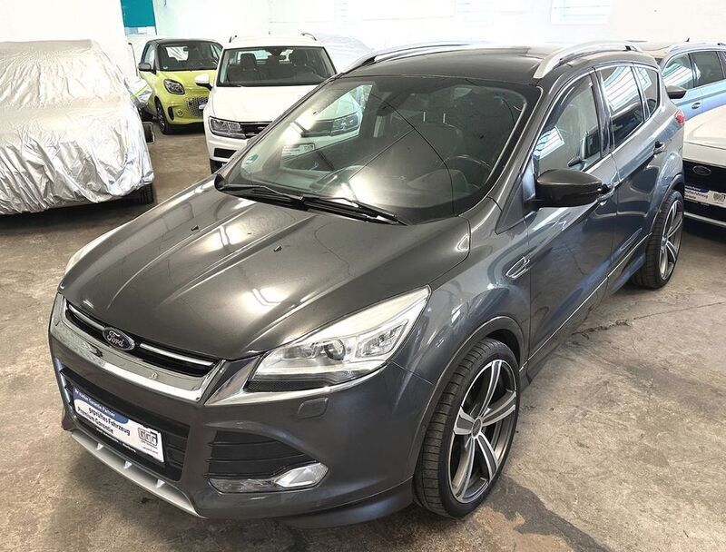 Grau Gebraucht 2015 Ford Kuga Individual SUV | 14.490 € (Fairer Preis) - Bild 1/4