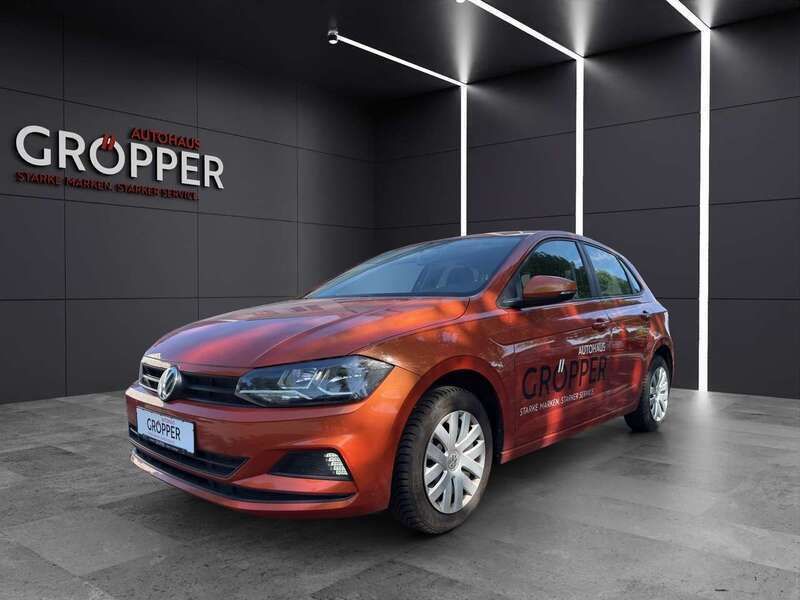 Orange Gebraucht 2018 VW Polo Trendline Kleinwagen | 11.450 € (Fairer Preis) - Bild 1/4