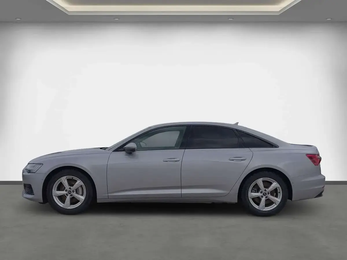Gebraucht Audi A6 Sport 265 PS (194 kW) 2025 Florettsilber metallic Limousine