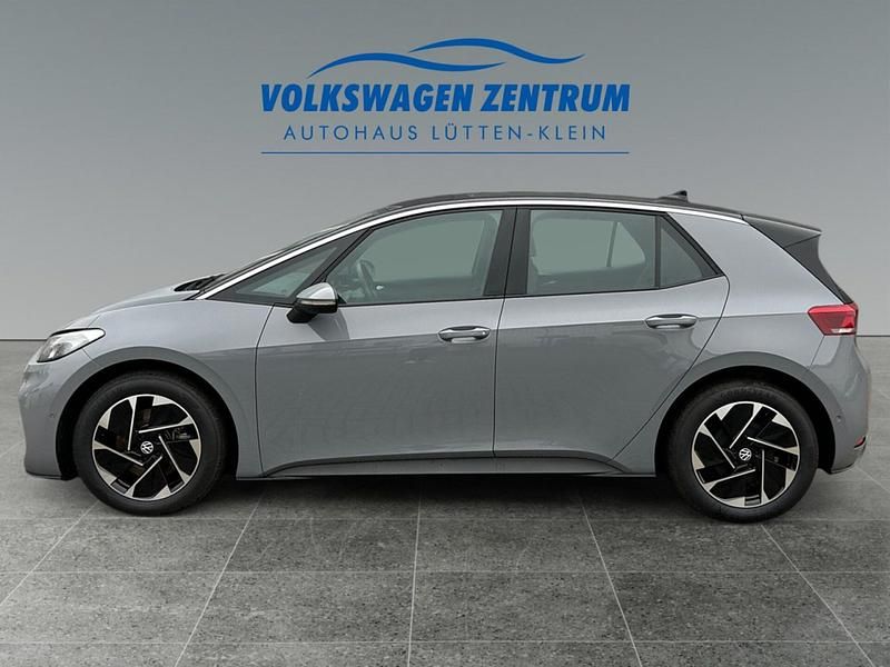 Gebraucht VW ID.3 Pro 150 kW (204 PS) 2024 Mondsteingrau Kleinwagen
