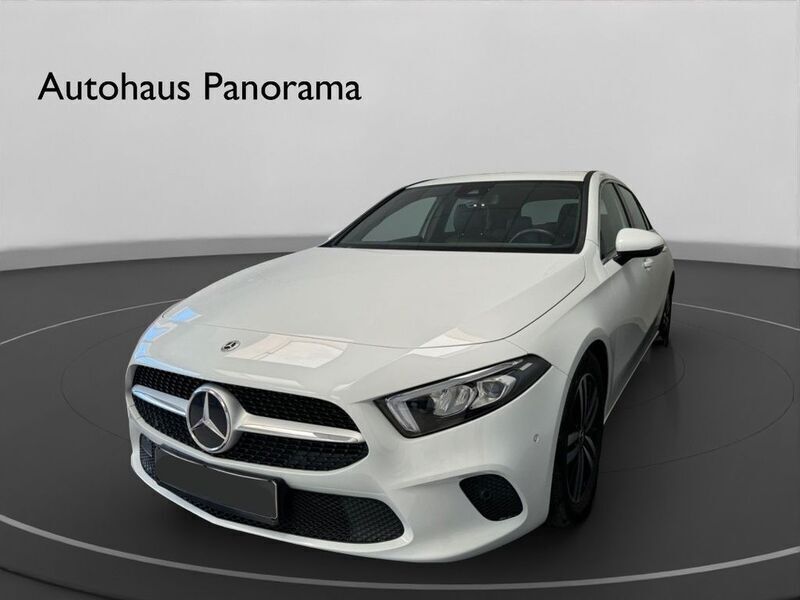 Weiß Gebraucht 2021 Mercedes A200 Progressive Limousine | 22.990 € (Superpreis) - Bild 1/4