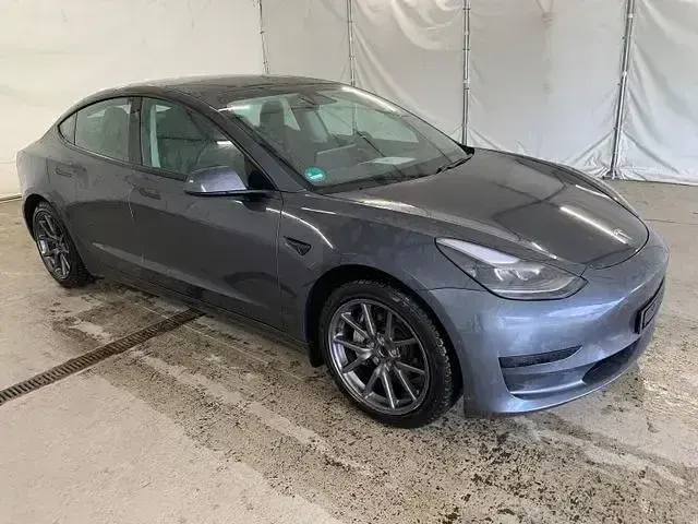 Used Tesla Model 3 239 kW (325 HP) 2021 Silver Sedan