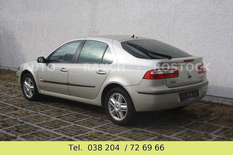 Gebraucht Renault Laguna II Initiale 120 PS (88 kW) 2002 Silber Limousine