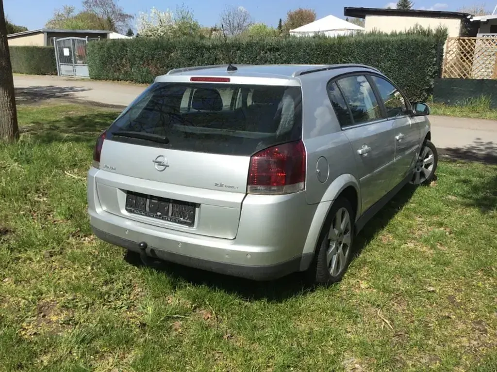 Gebraucht Opel Signum 155 PS (114 kW) 2003 Silber Kleinwagen