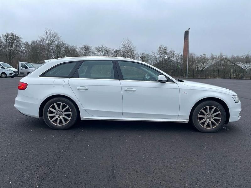 Gebraucht Audi A4 S-Line 150 PS (110 kW) 2015 Weiß Limousine