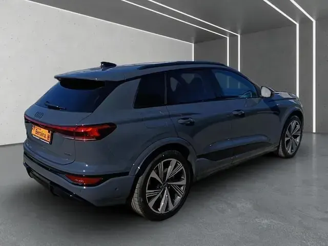 Gebraucht Audi Q6 e-tron Business 314 kW (428 PS) 2026 Magnetgrau SUV