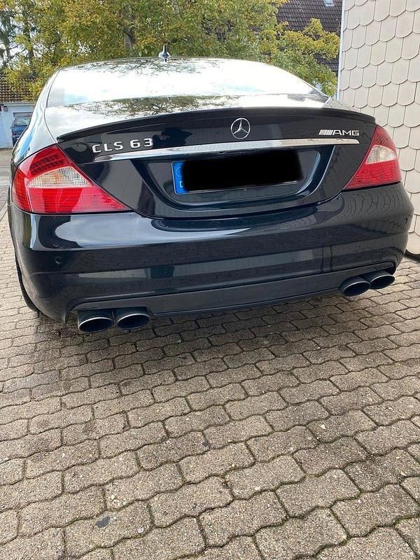 Schwarz Gebraucht 2007 Mercedes CLS63 AMG AMG Coupé | 17.800 € (Superpreis) - Bild 1/4