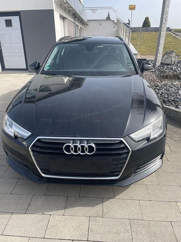 Gebraucht Audi A4 Design 150 PS (110 kW) 2018 Schwarz Kombi