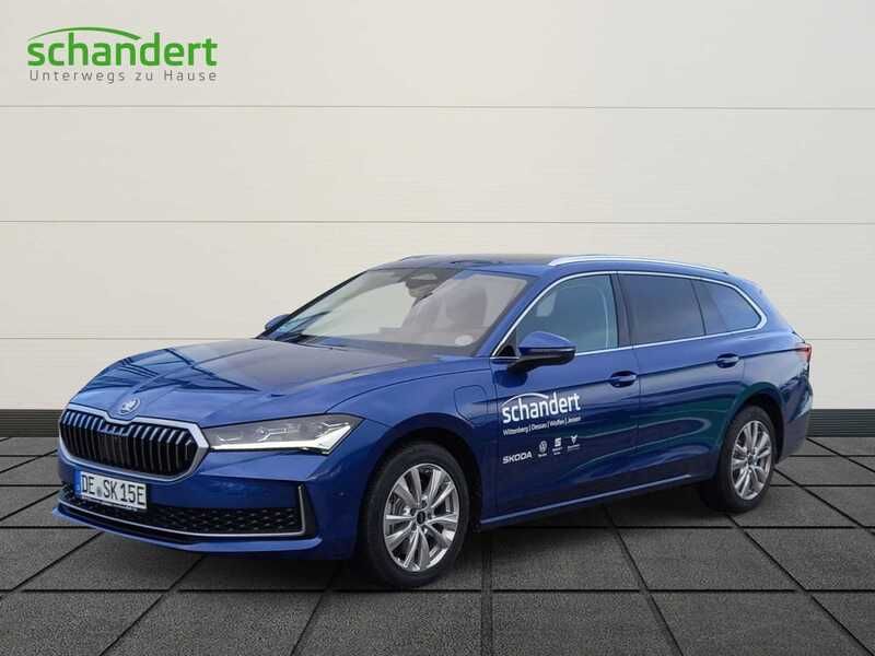 Gebraucht Skoda Superb Selection 204 PS (150 kW) 2024 Cobalt blau metallic Kombi