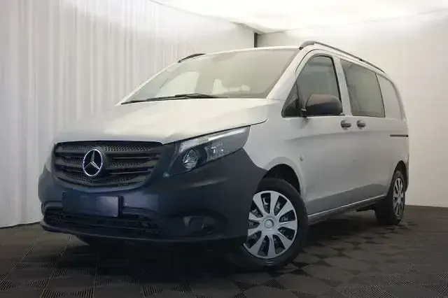 Gebraucht Mercedes Vito 136 PS (100 kW) 2022 Silber Van