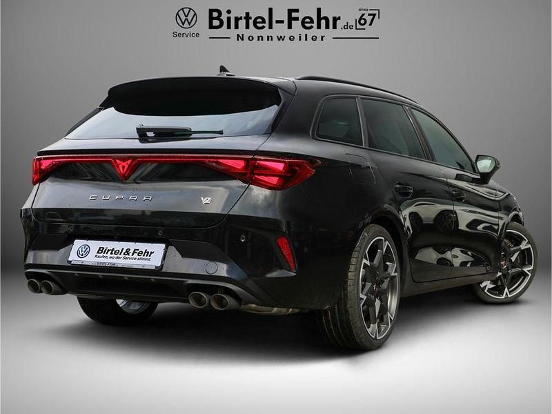 Neu Cupra Leon VZ 333 PS (244 kW) 2026 Schwarz Limousine