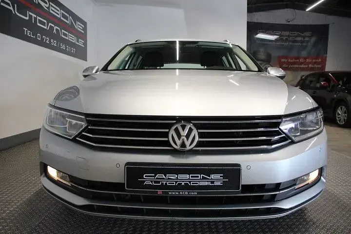Gebraucht VW Passat Comfortline 150 PS (110 kW) 2017 Silber Kombi