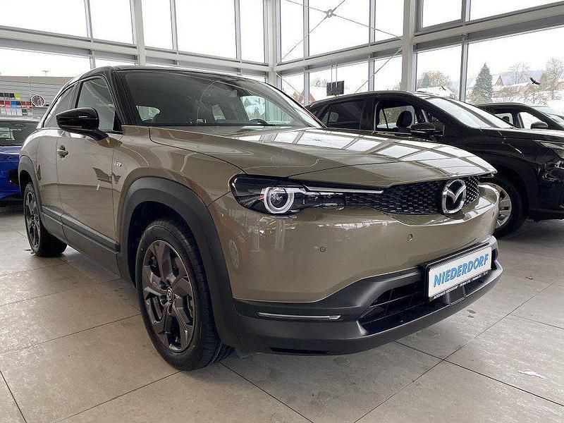 Multitone zircon sand Gebraucht 2023 Mazda MX30 Makoto SUV | 18.400 € (Fairer Preis) - Bild 1/4