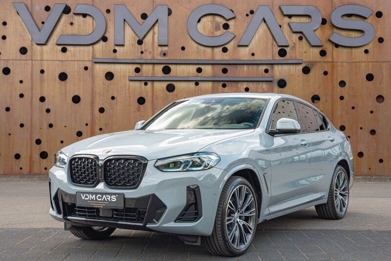 Grau Gebraucht 2023 BMW X4 M Sport SUV | 50.900 € (Fairer Preis) - Bild 1/4