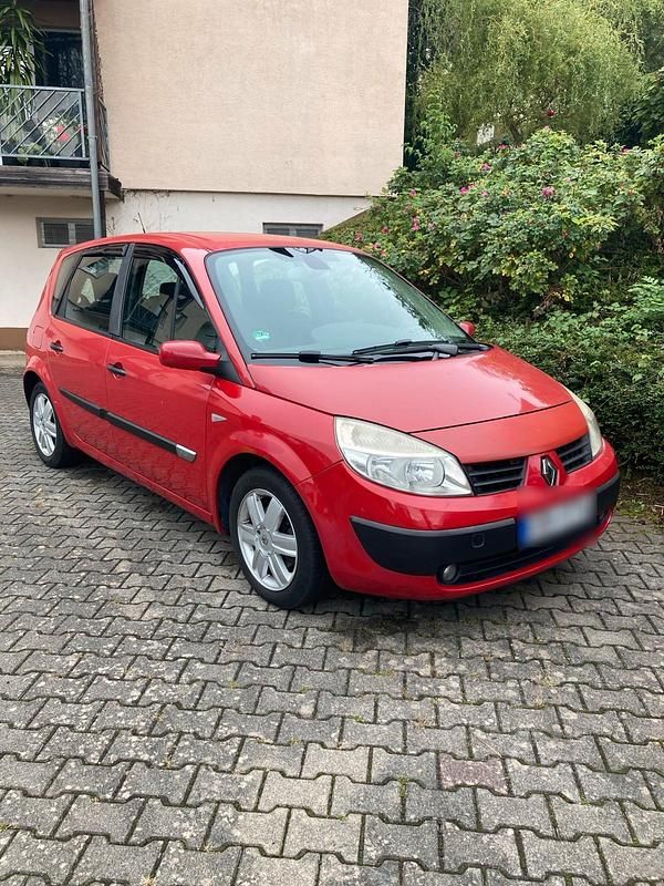 Rot Gebraucht 2004 Renault Scénic II Van / Kleinbus | 1.850 € (Etwas zu teuer) - Bild 1/4