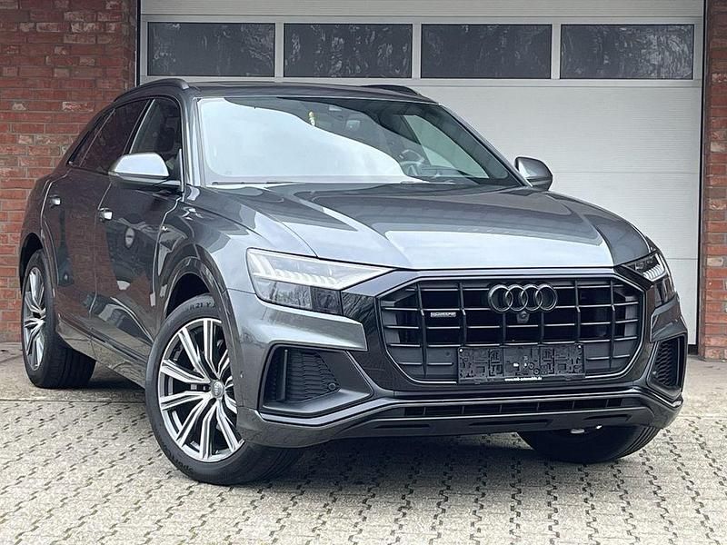 Gebraucht Audi Q8 S-Line 286 PS (210 kW) 2020 Grau SUV
