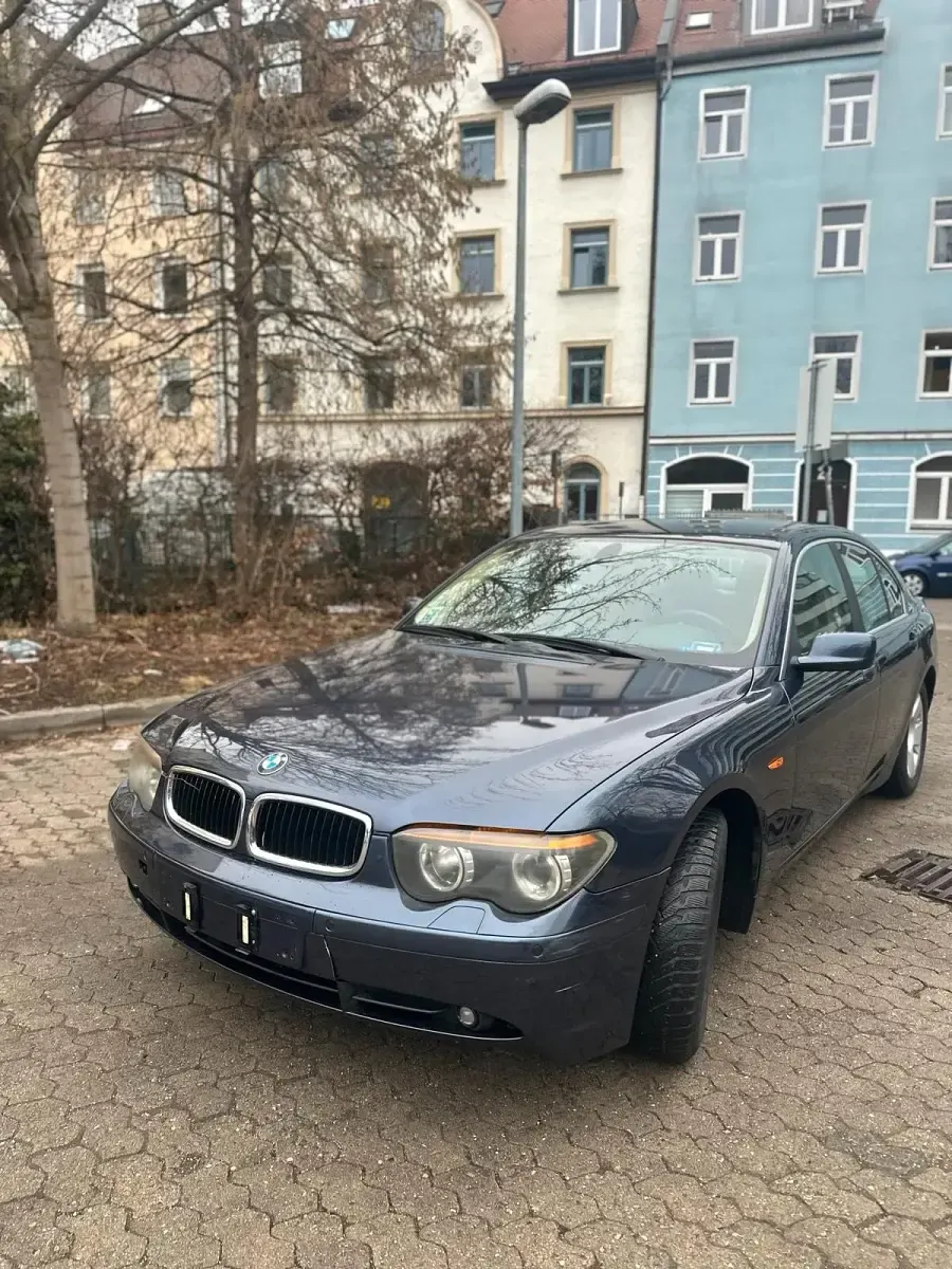 Gebraucht BMW 735 272 PS (200 kW) 2002 Blau Limousine