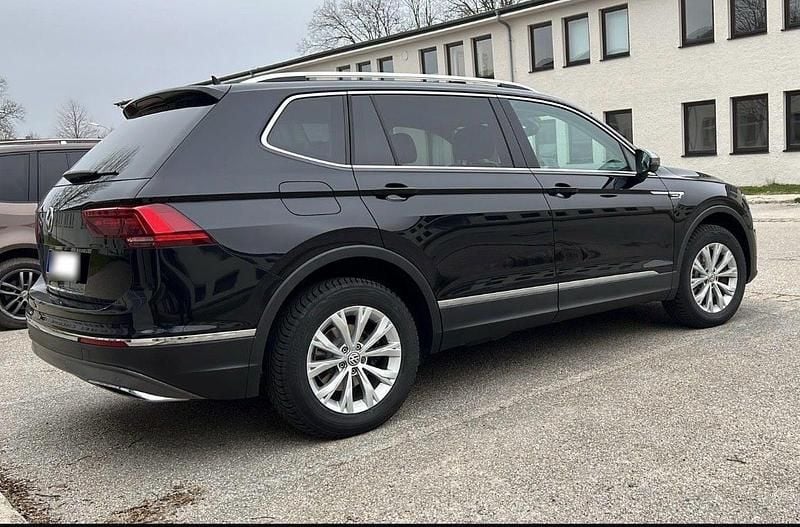 Gebraucht VW Tiguan Allspace Highline 190 PS (139 kW) 2020 Schwarz SUV