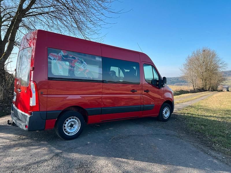 Gebraucht Opel Movano 125 PS (91 kW) 2011 Rot Van / Kleinbus