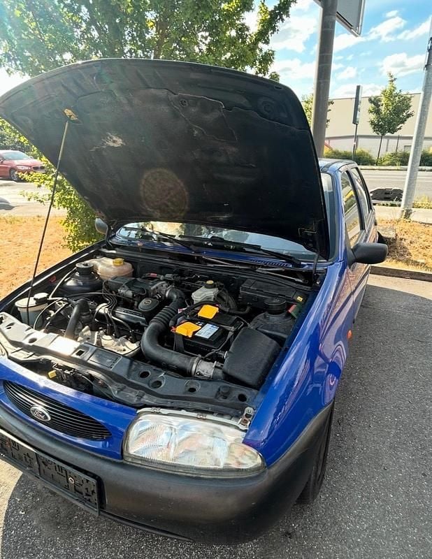 Gebraucht Ford Fiesta 60 PS (44 kW) 1997 Blau Kleinwagen