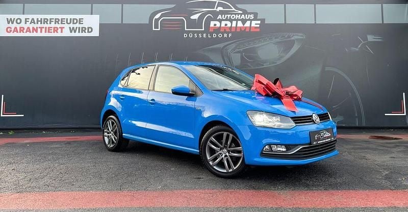 Blau Gebraucht 2015 VW Polo LOUNGE Limousine | 7.990 € (Fairer Preis) - Bild 1/4