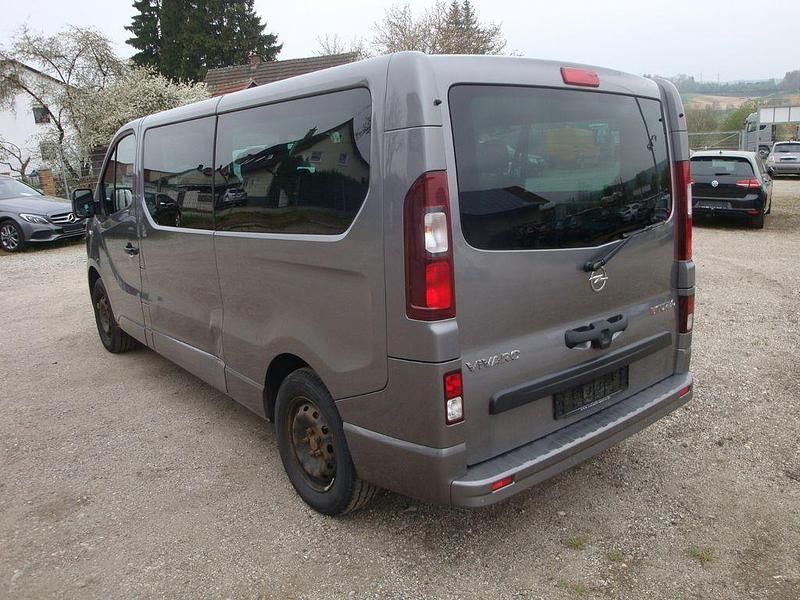 Brugt Opel Vivaro 145 HK (106 kW) 2018 Grå MPV
