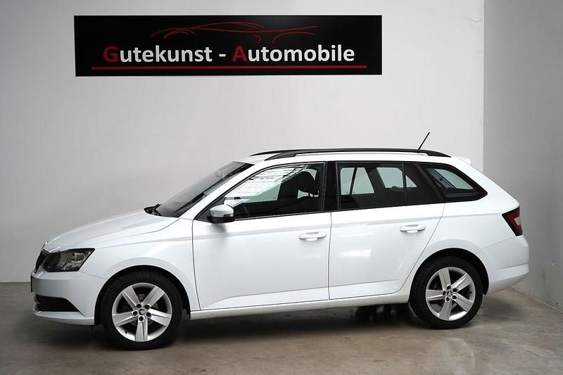 Weiß Gebraucht 2016 Skoda Fabia Cool Edition Kombi | 10.800 € (Fairer Preis) - Bild 1/4