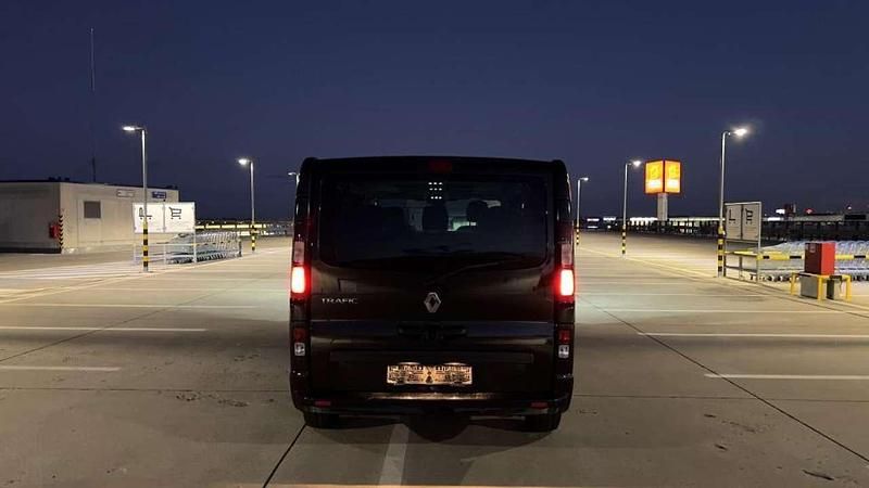Gebraucht Renault Trafic Life 150 PS (110 kW) 2024 Schwarz Van / Kleinbus