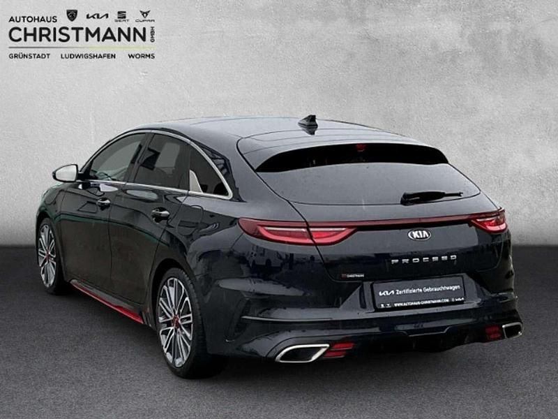 Gebraucht Kia ProCeed Comfort 204 PS (150 kW) 2020 Zilinaschwarz met. Kombi