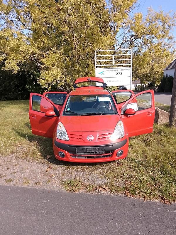 Rot Gebraucht 2010 Nissan Pixo Kleinwagen | 2.200 € (Fairer Preis) - Bild 1/4