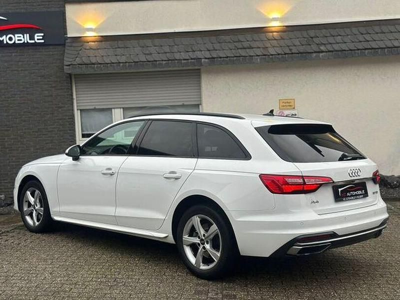 Gebraucht Audi A4 Advanced Plus 136 PS (100 kW) 2022 Ibisweiã Kombi