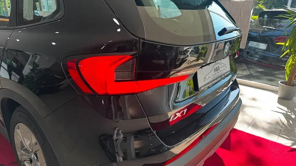 Gebraucht BMW iX1 Performance 230 kW (313 PS) 2024 Schwarz ii SUV