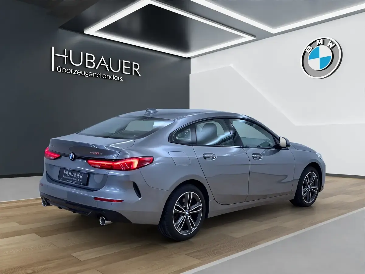 Gebraucht BMW 220 Sport Line 190 PS (139 kW) 2022 Skyscraper grau Coupé
